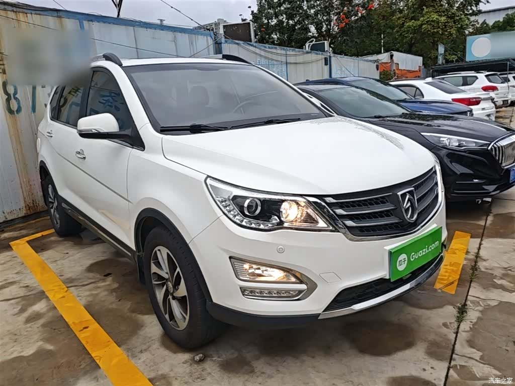 Wuling 560, 2016 4