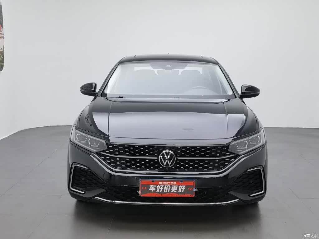 Volkswagen Passat, 2023 3