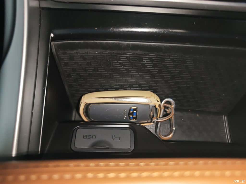 Geely X6, 2018 9