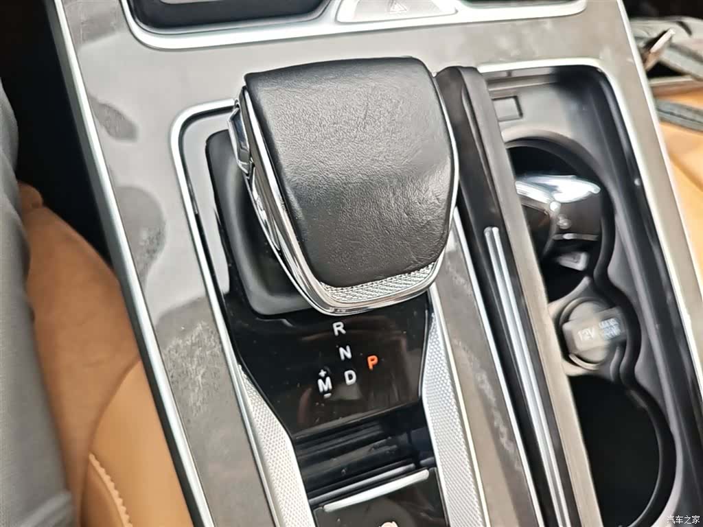 Hongqi HS5, 2023 21