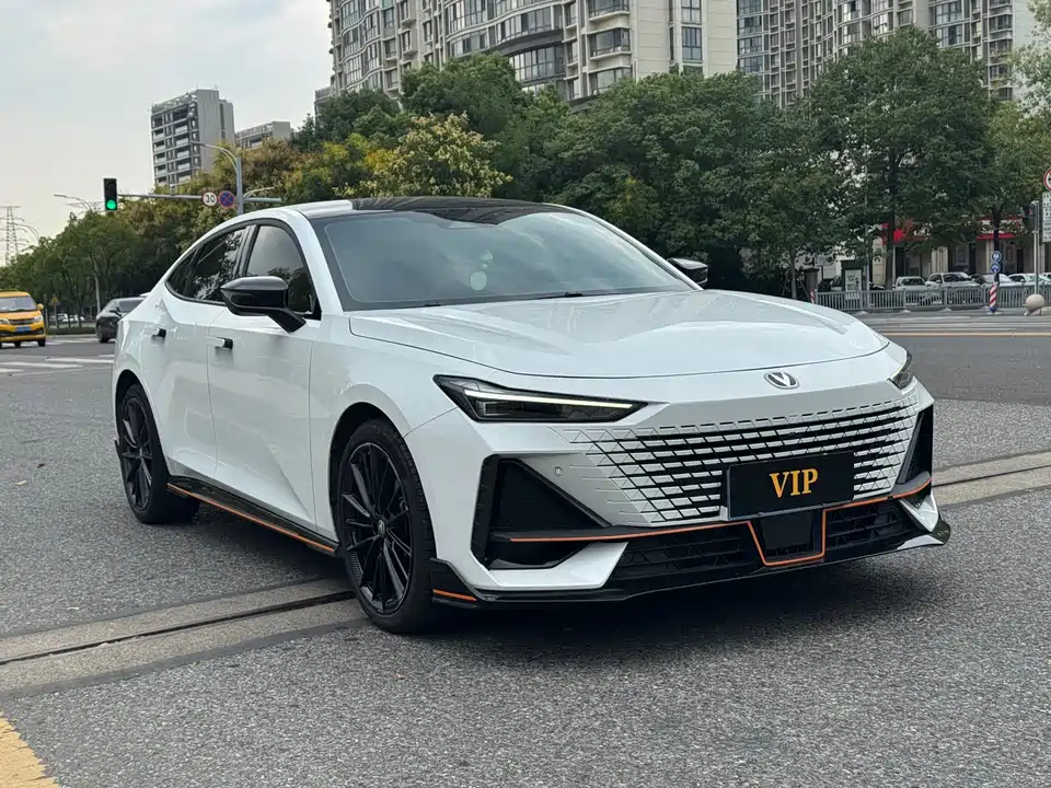 Changan UNI-V