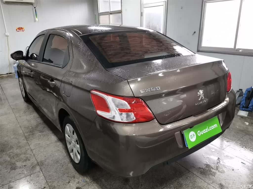 Peugeot 301, 2016 все фото