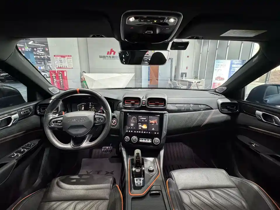 Lynk & Co 02 Hatchback