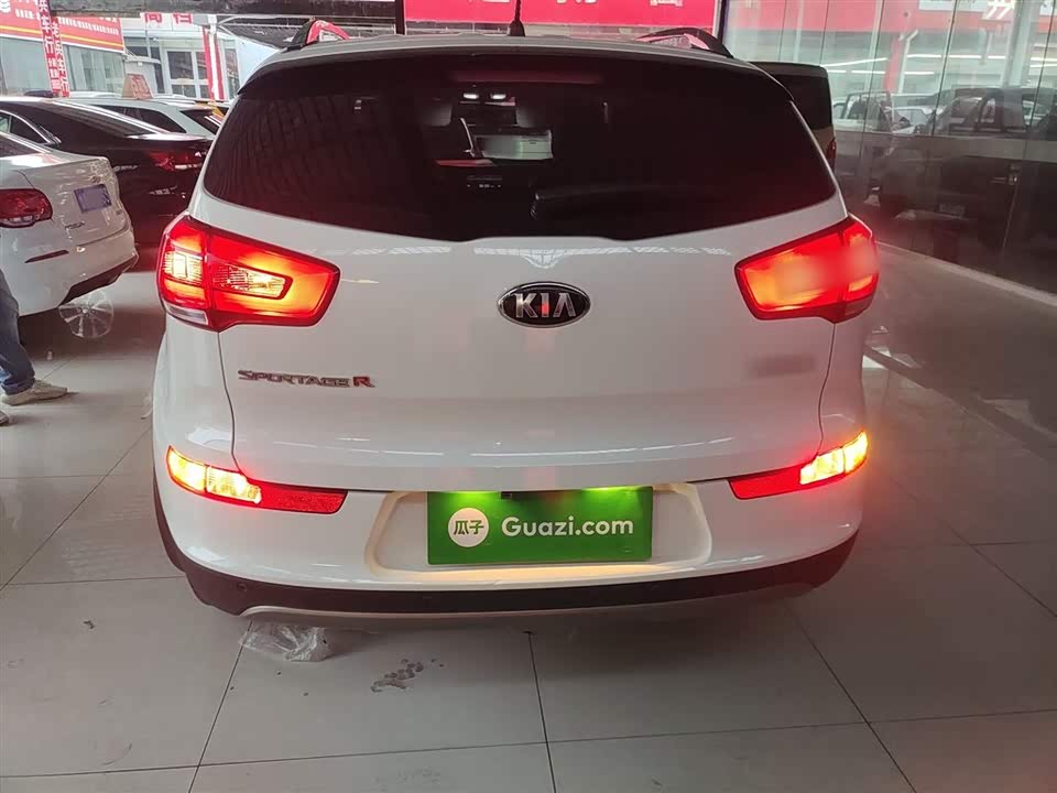 Kia Smart running