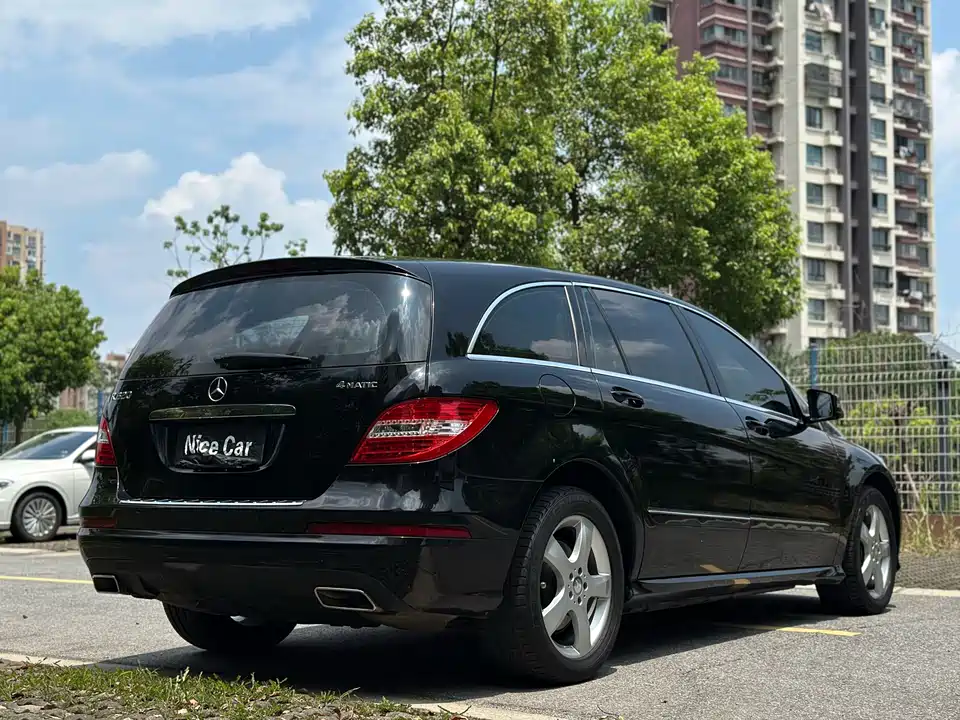 Mercedes-Benz R-class