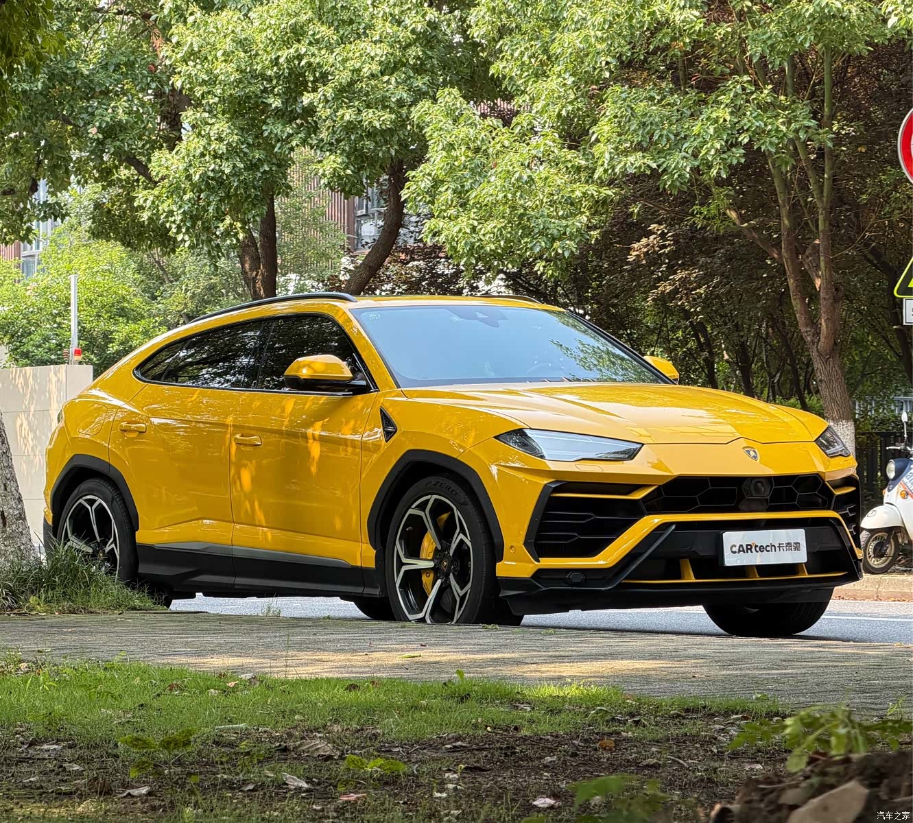 Lamborghini Urus, 2019 2