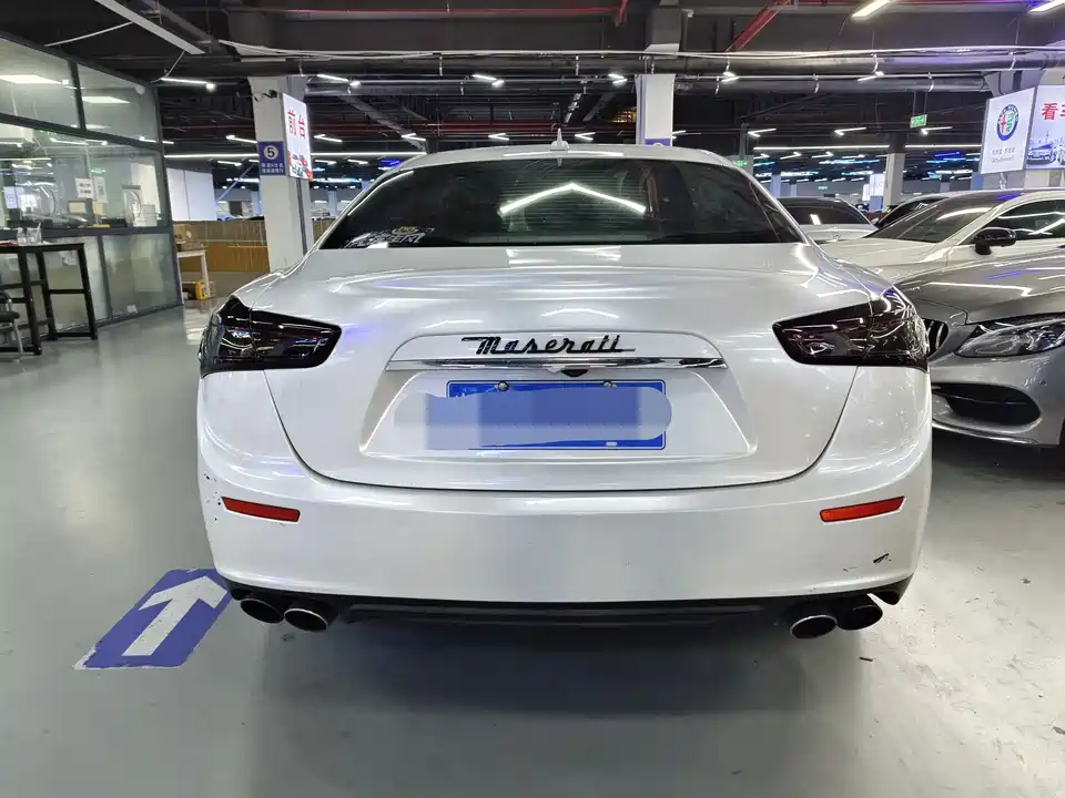 Maserati Ghibli