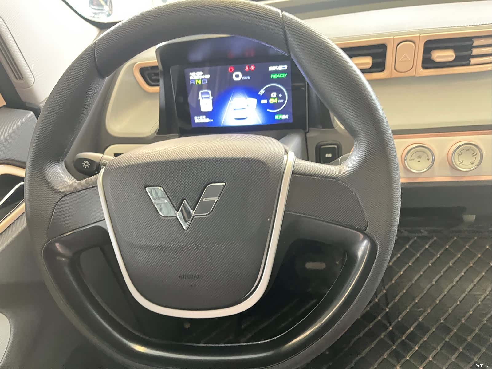 Wuling MINIEV, 2022 13
