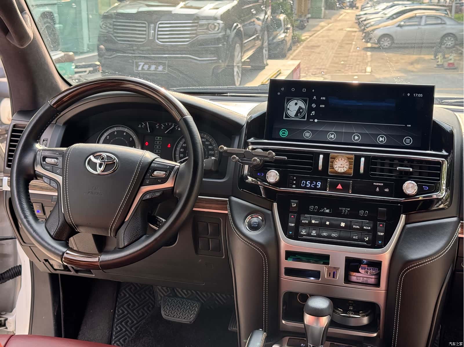 Toyota Land Cruiser, 2019 12