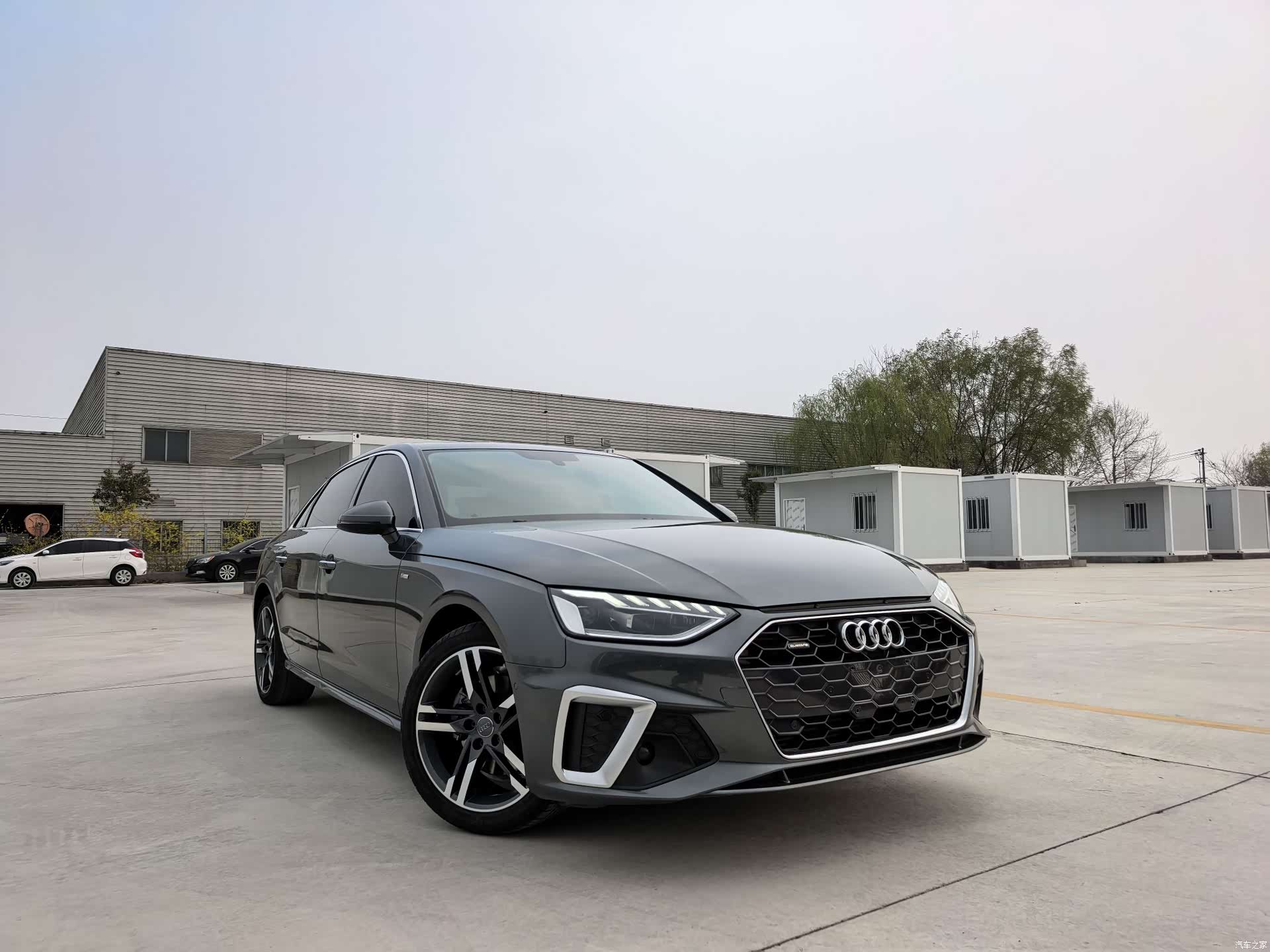Audi A4L, 2022 3