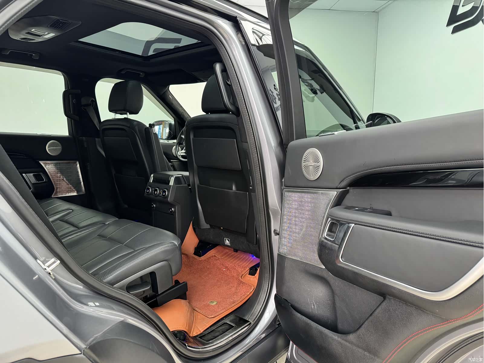 Land Rover Discovery, 2020 10