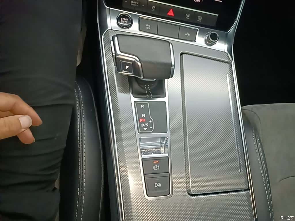 Audi A6L, 2022 14