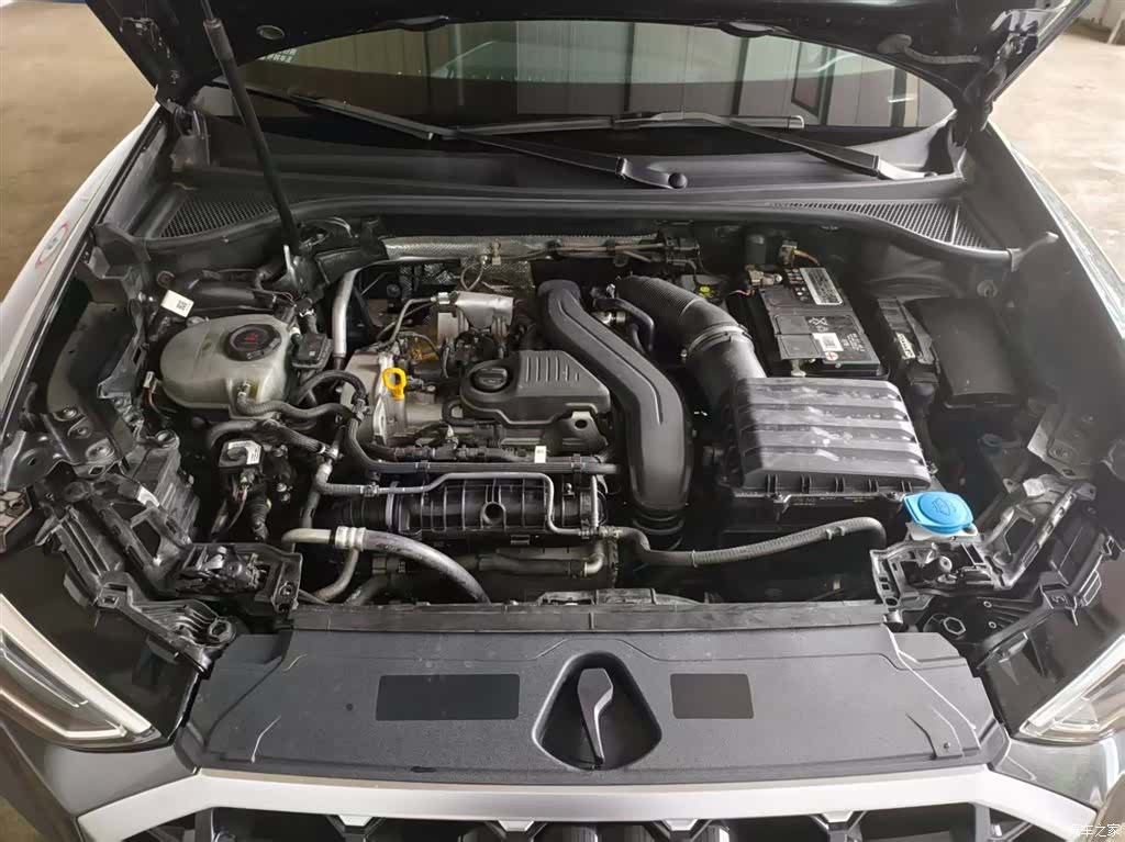 Audi Q3, 2023 12