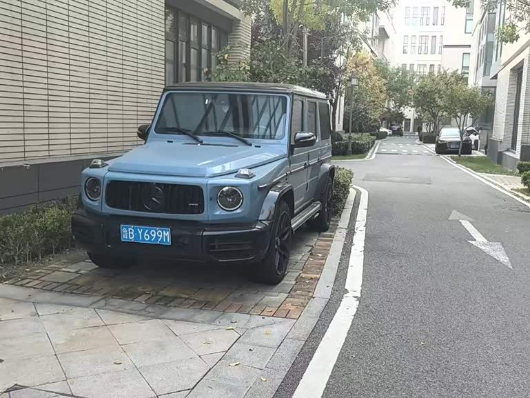 Mercedes-Benz G-class