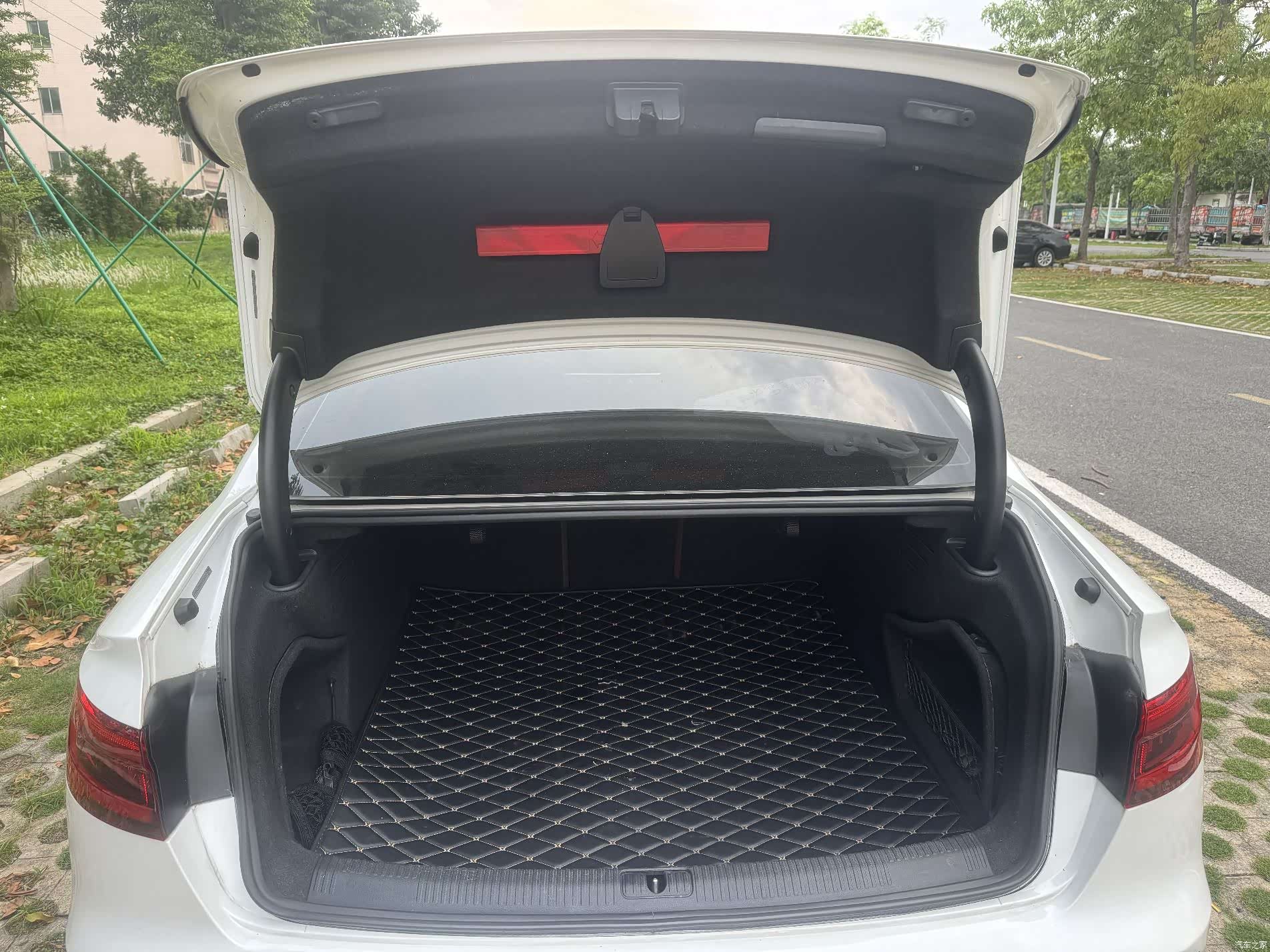 Audi A4L, 2018 12