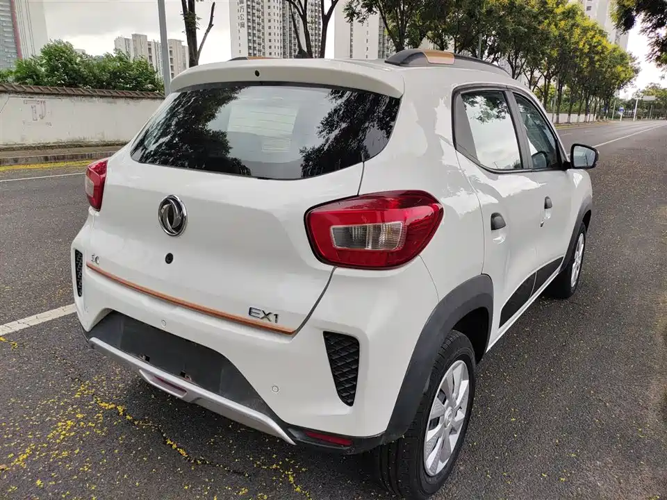 Dongfeng Nammi EX1