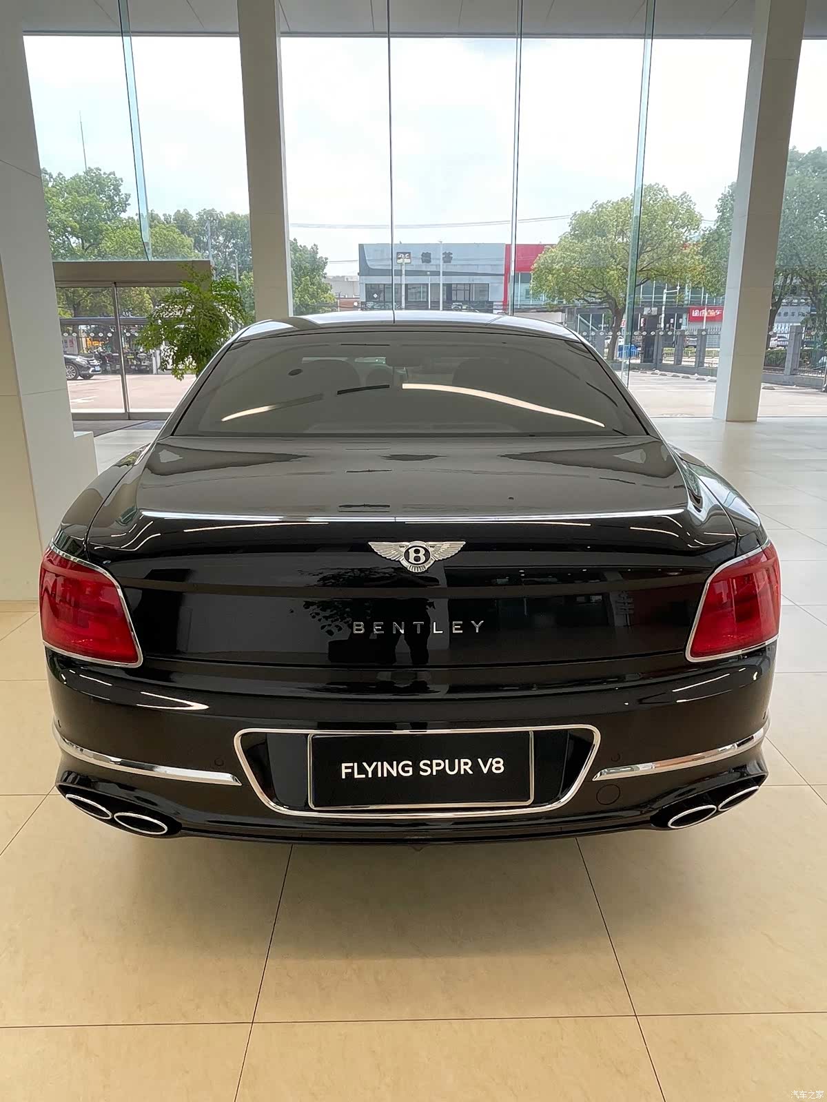 Bentley Flying Spur, 2022 8