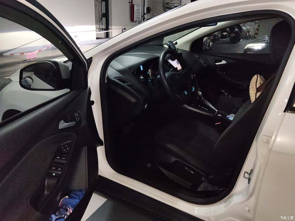 Ford Focus, 2016 13