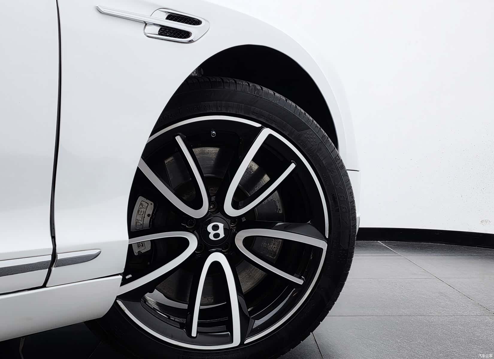 Bentley Continental GT, 2012 16
