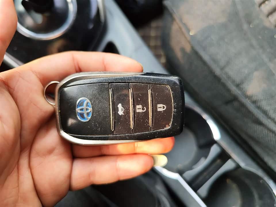 Toyota Corolla dual engine E+