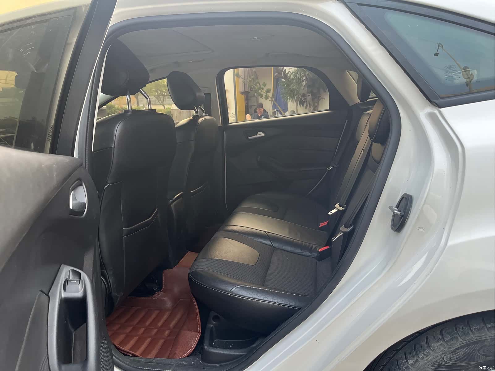 Ford Focus, 2014 11