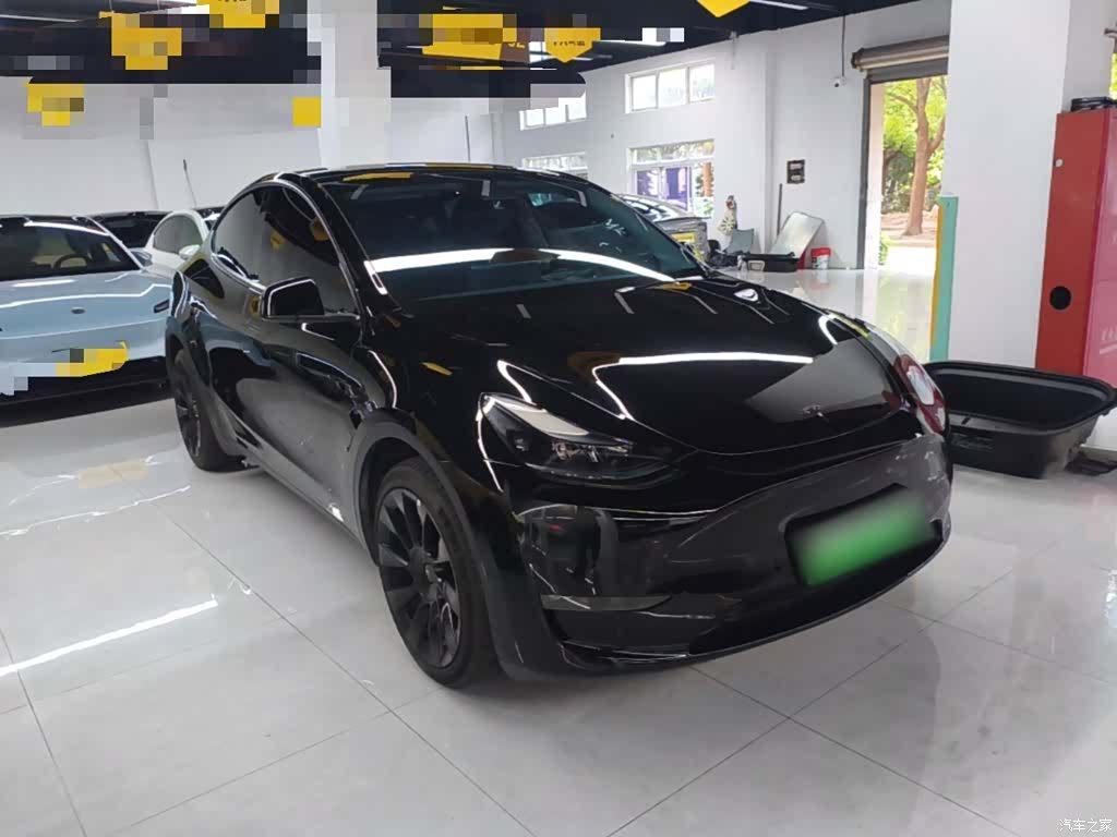 Model Y, 2023 21