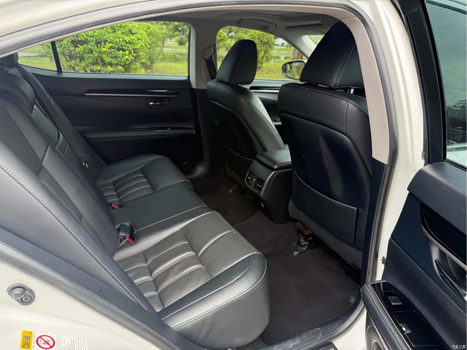 Lexus ES, 2017 10