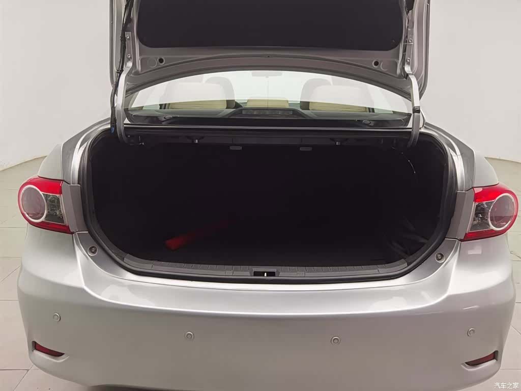 Toyota Corolla, 2013 16