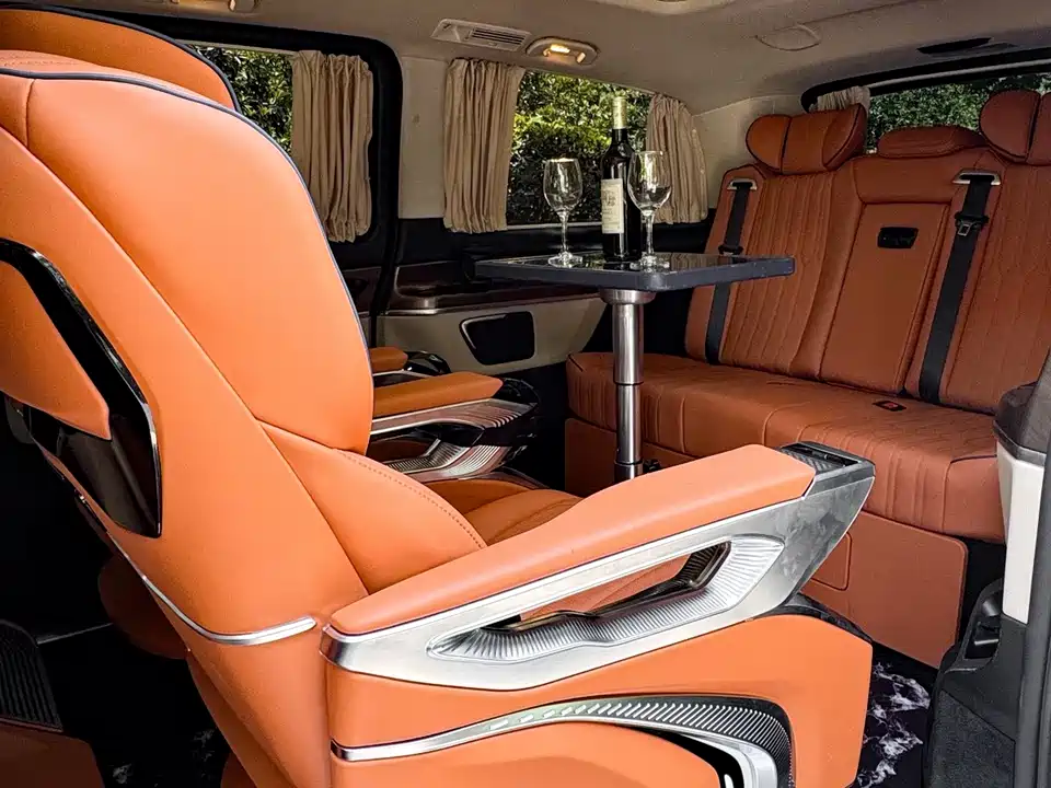 Mercedes-Benz V-class