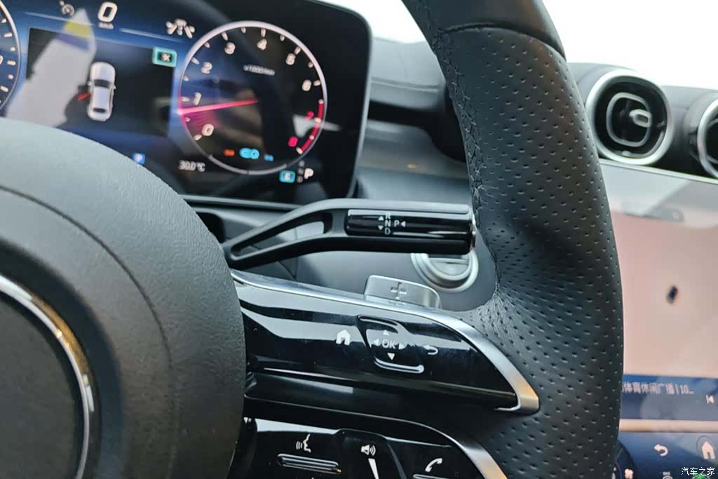 Mercedes-Benz C-Class, 2022 16