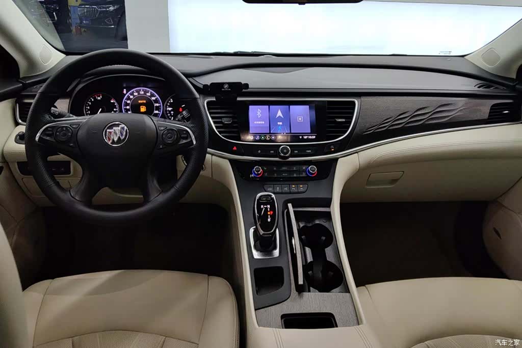 Buick LaCrosse, 2022 12
