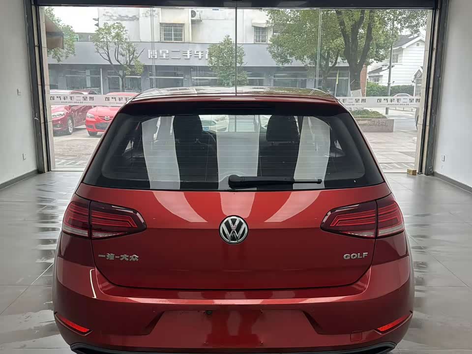 Volkswagen golf