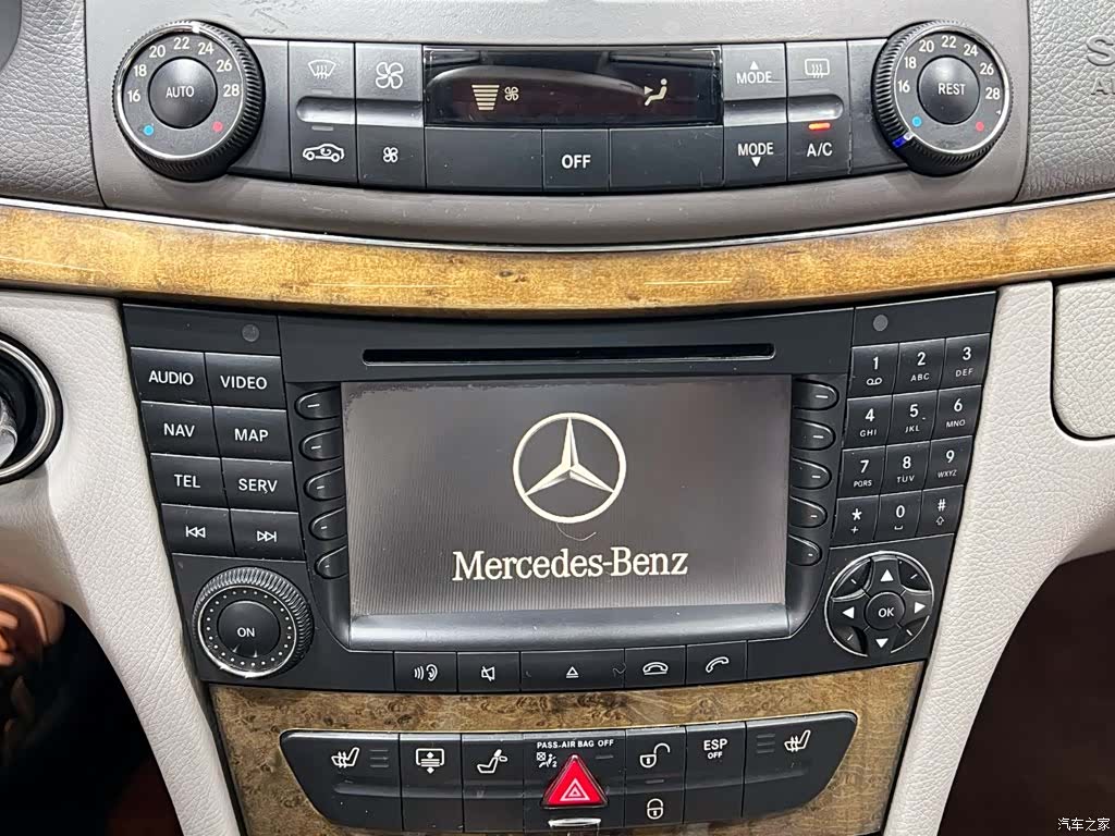 Mercedes-Benz E-Class, 2008 8