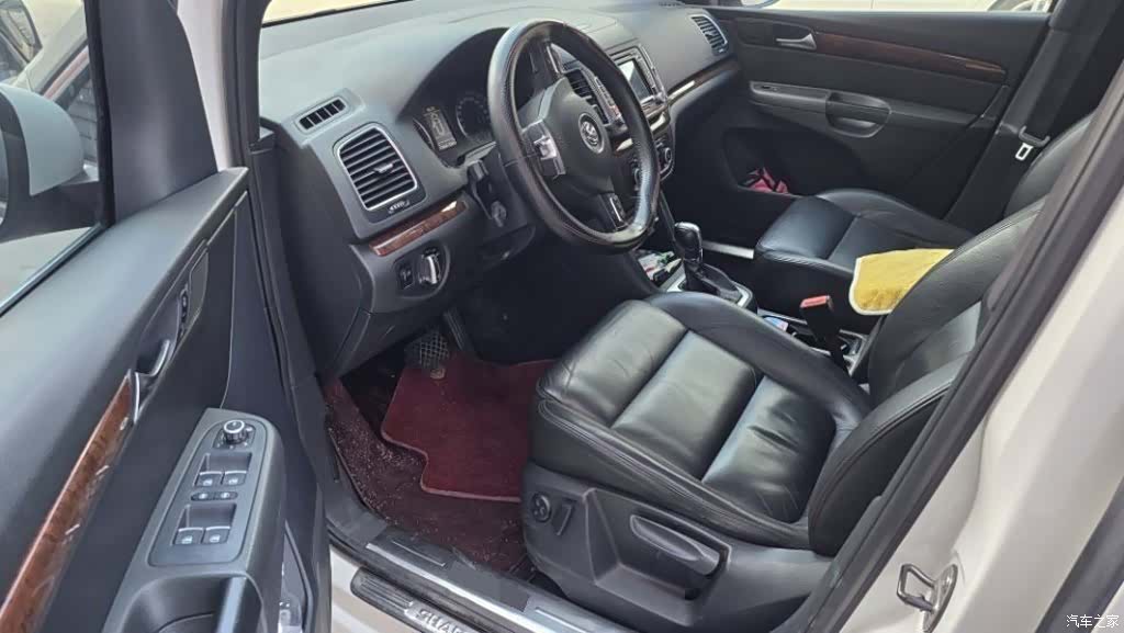 Volkswagen Xia, 2012 8