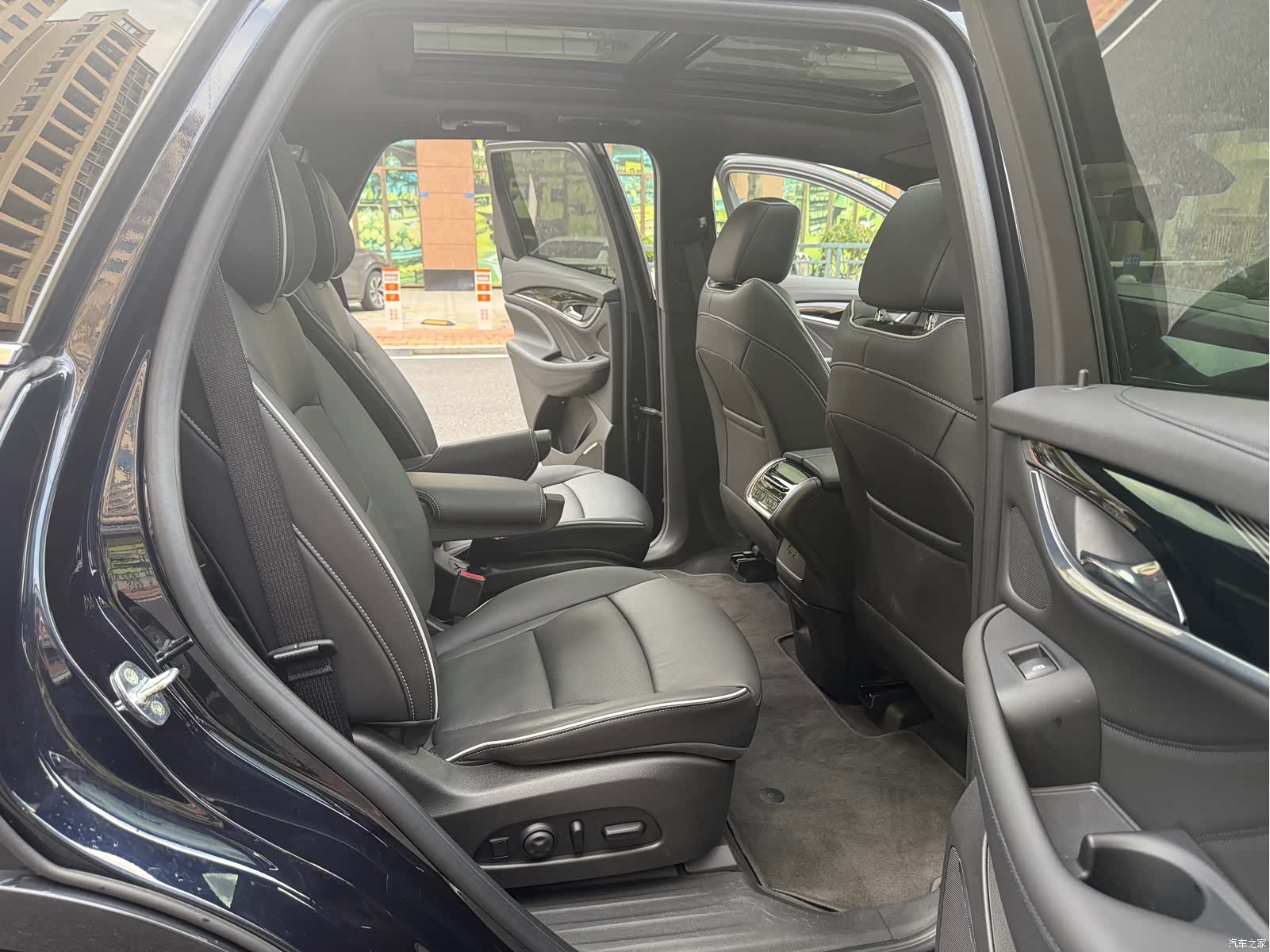 Buick Enclave, 2023 15