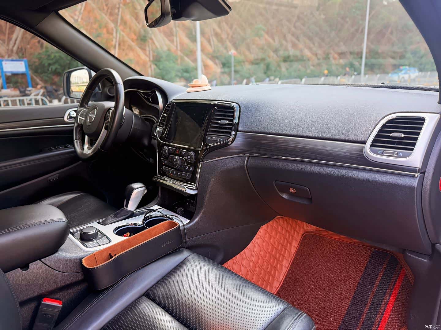 Jeep Grand Cherokee, 2023 17