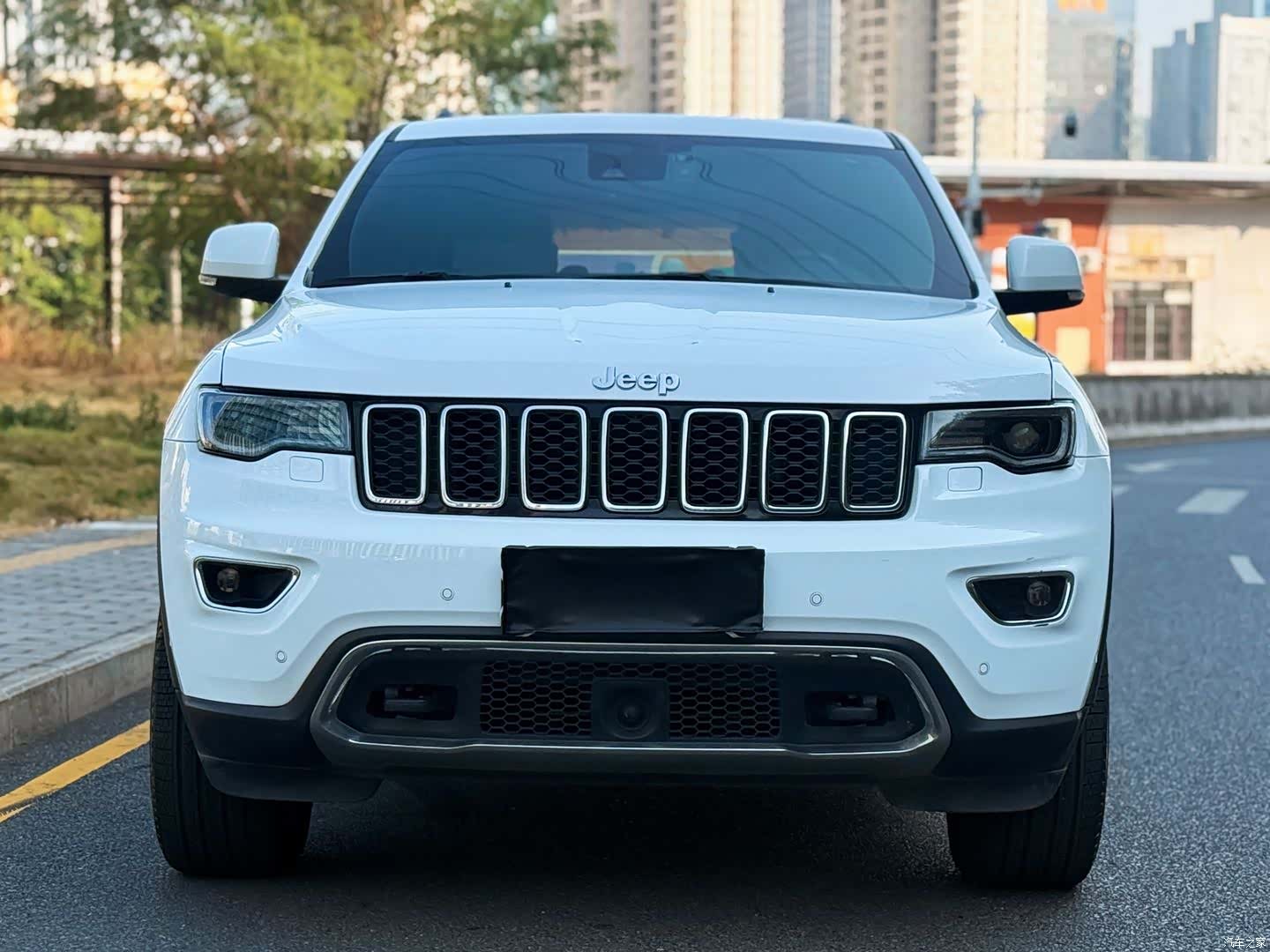 Jeep Grand Cherokee, 2023 2