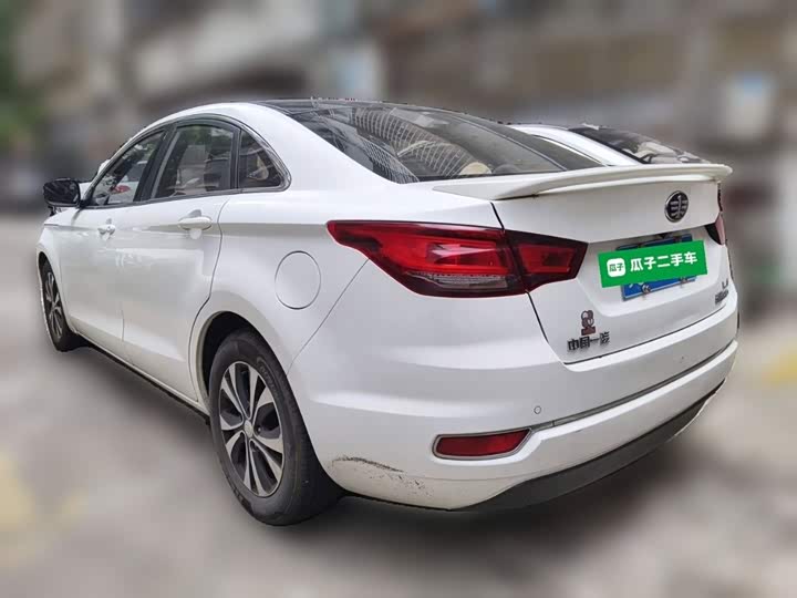 Bestune B50 2016 1.4T АКПП yun dong Люкс
