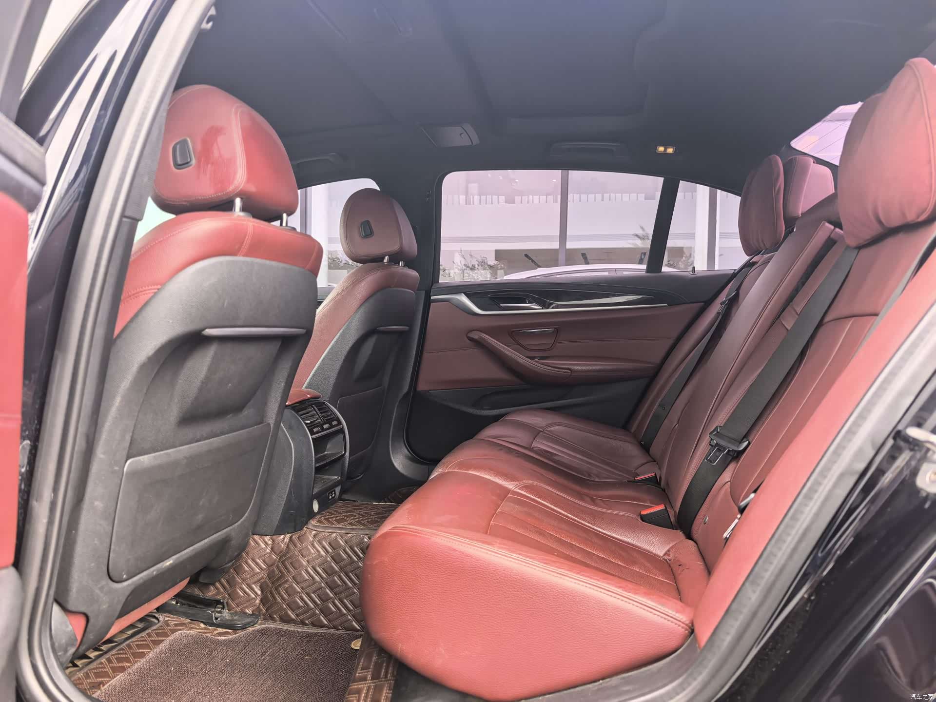 BMW 5 Series, 2019 11