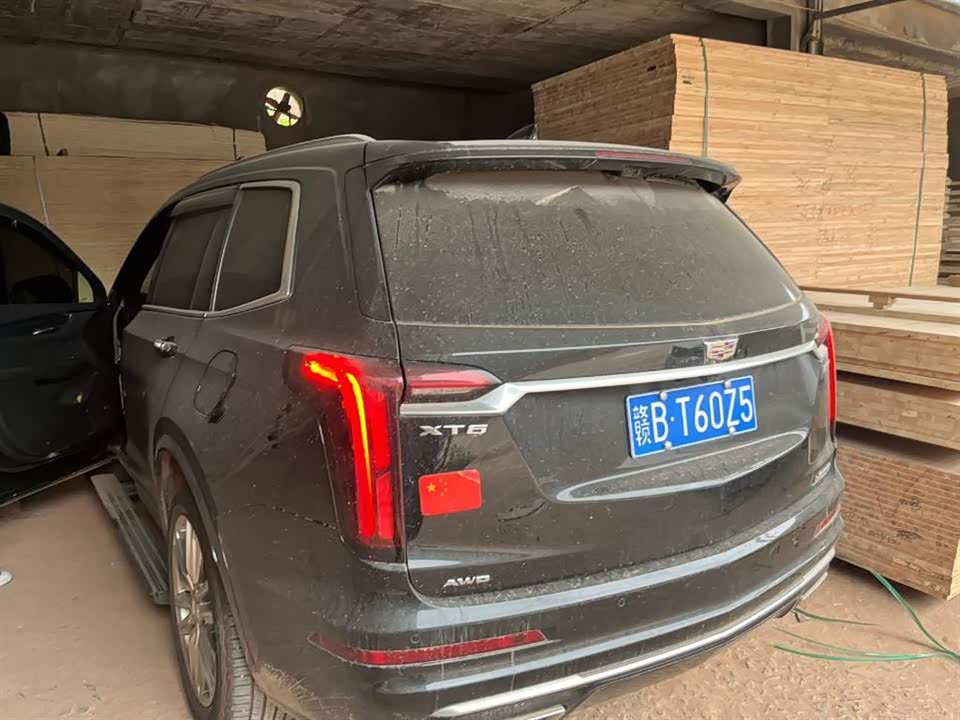 Cadillac XT6