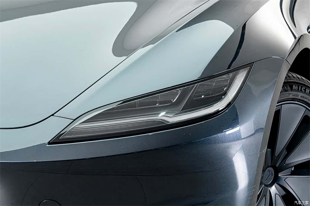 Tesla Model 3, 2024 4