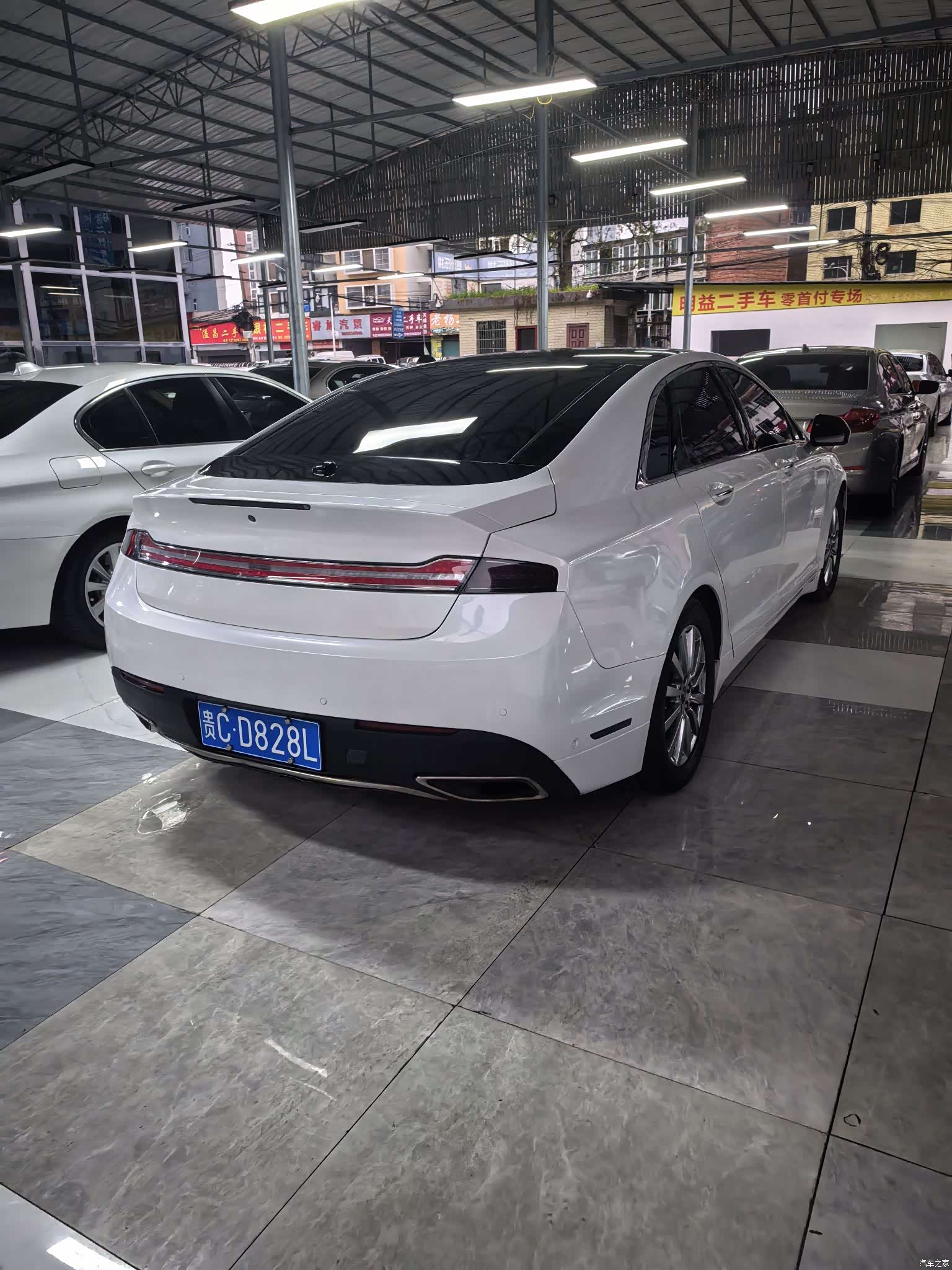 Lincoln MKZ, 2018 4