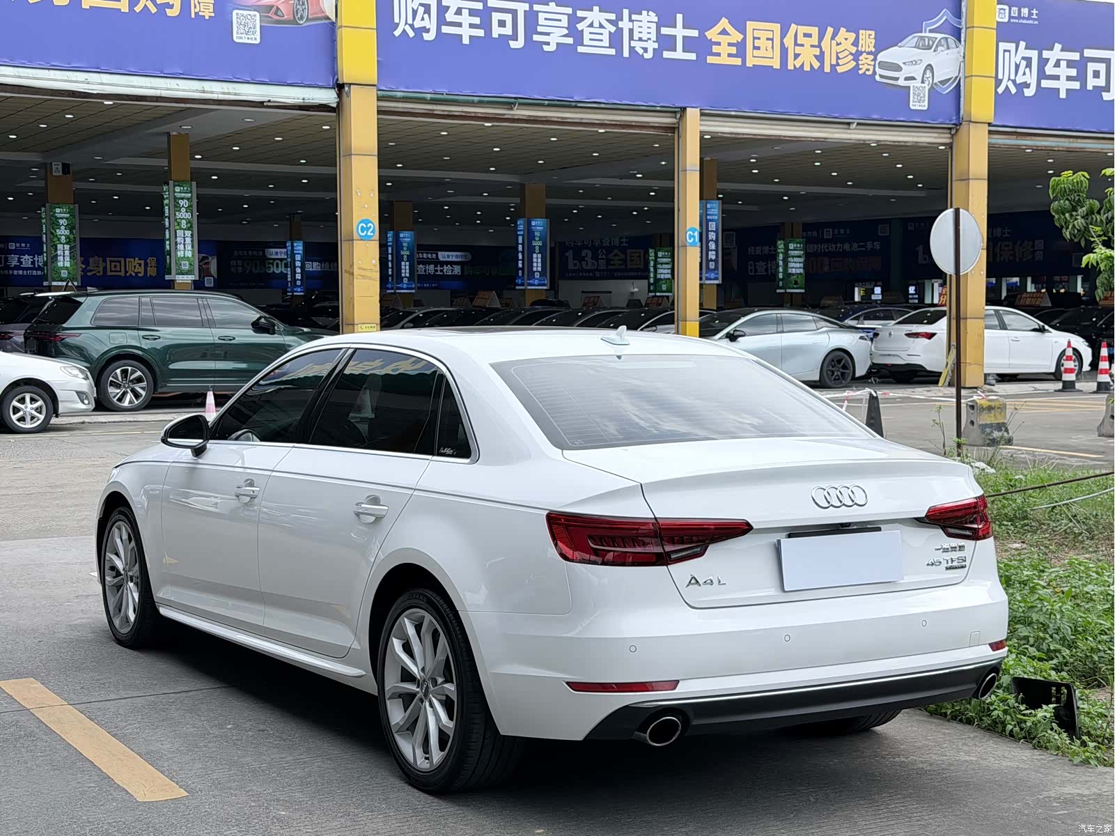 Audi A4L, 2017 12