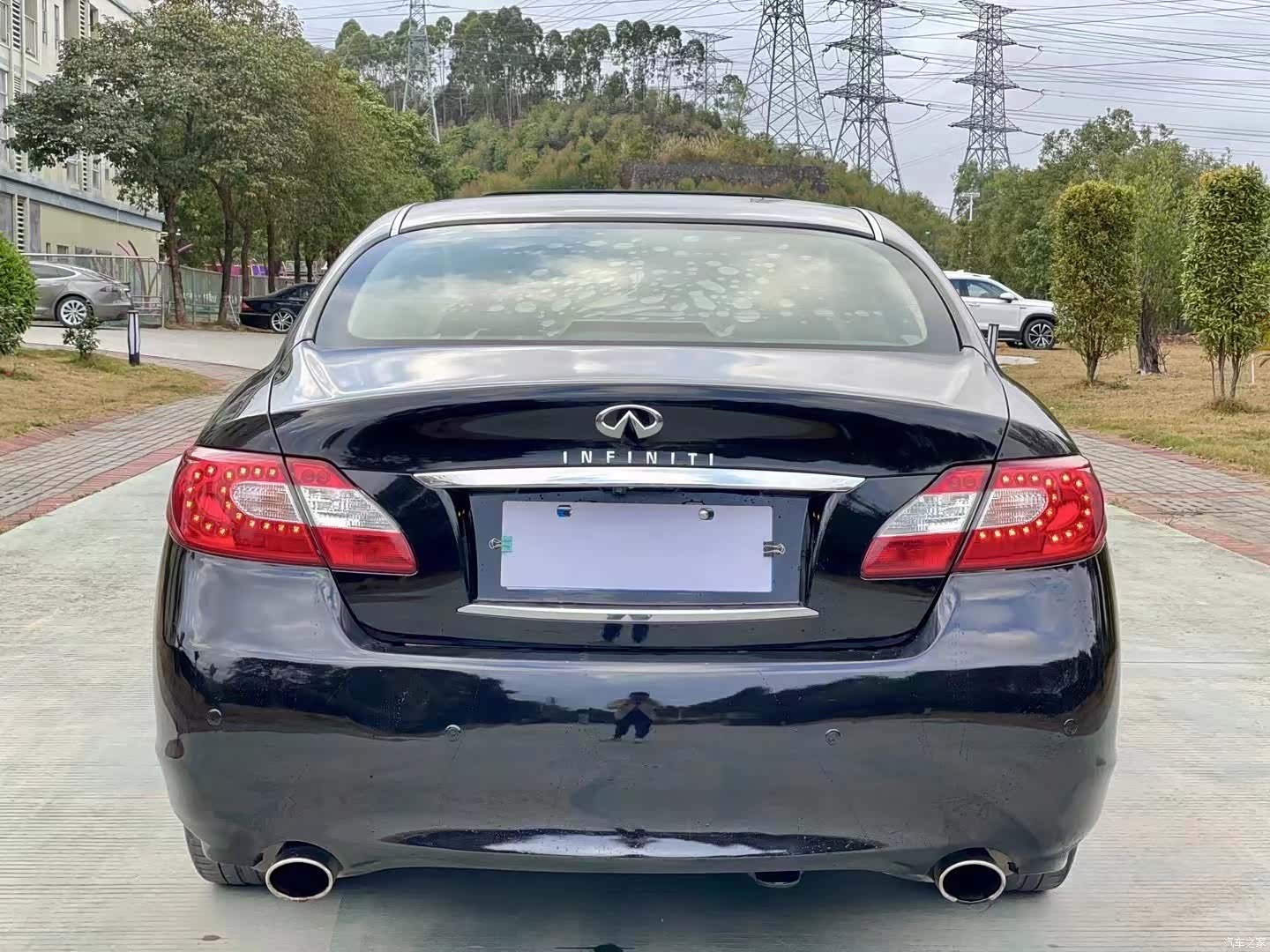 Infiniti M25L, 2013 8