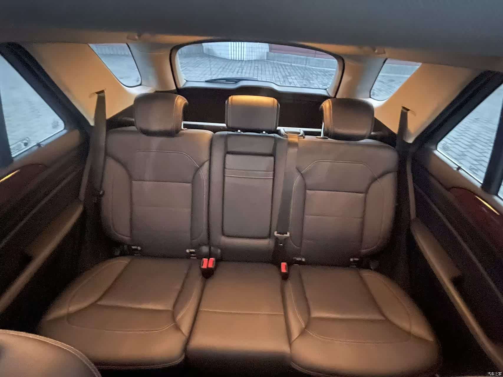 Mercedes-Benz M-Class, 2015 12