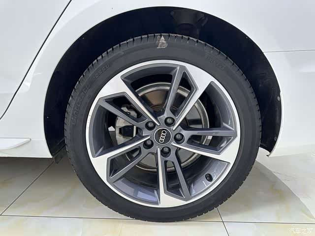 Audi A4L, 2024 17