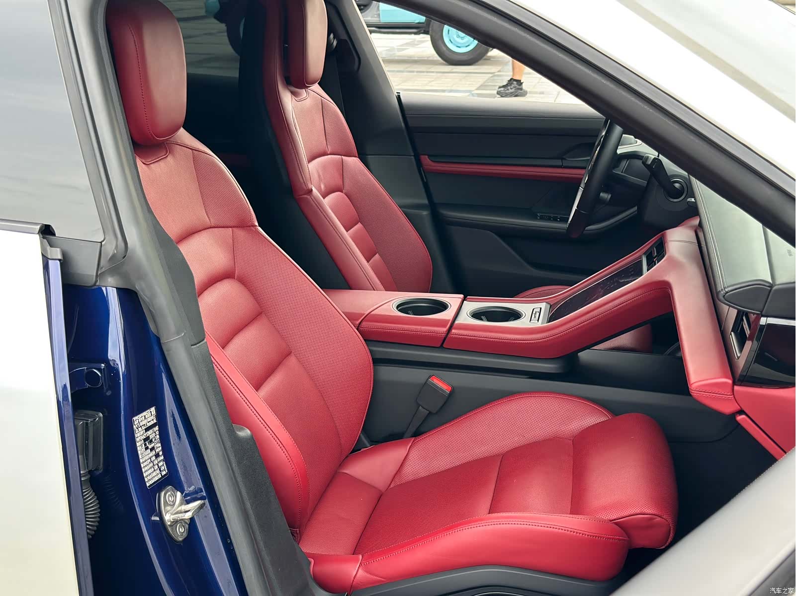 Porsche Taycan, 2021 15