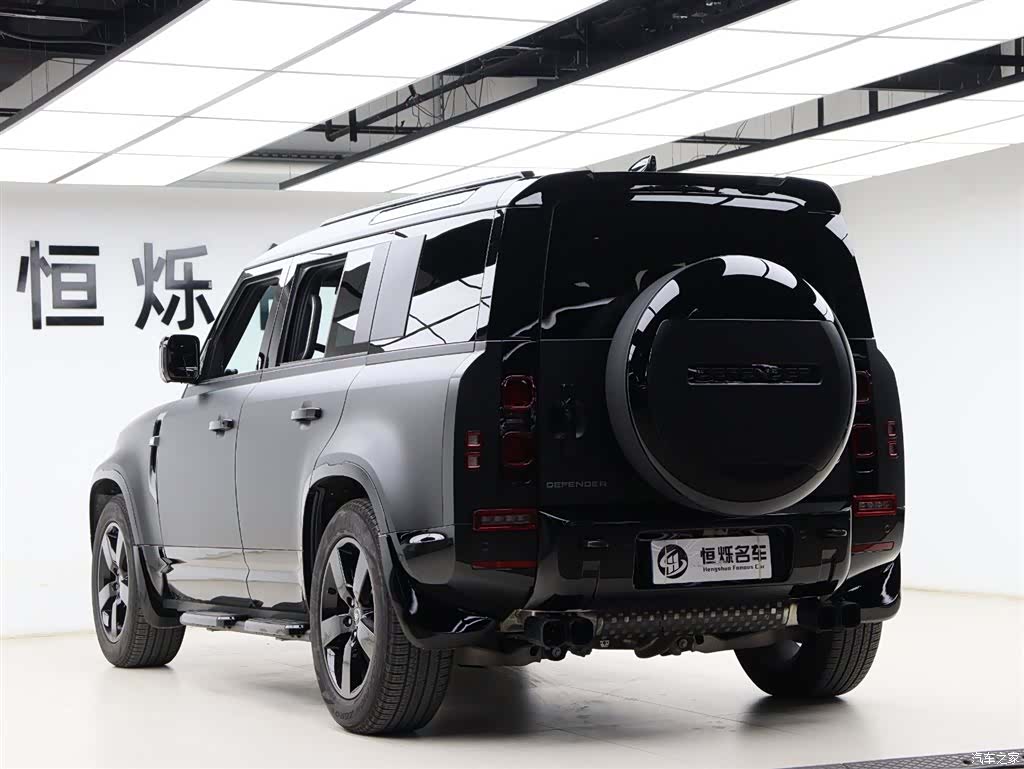 Land Rover Defender, 2024 26