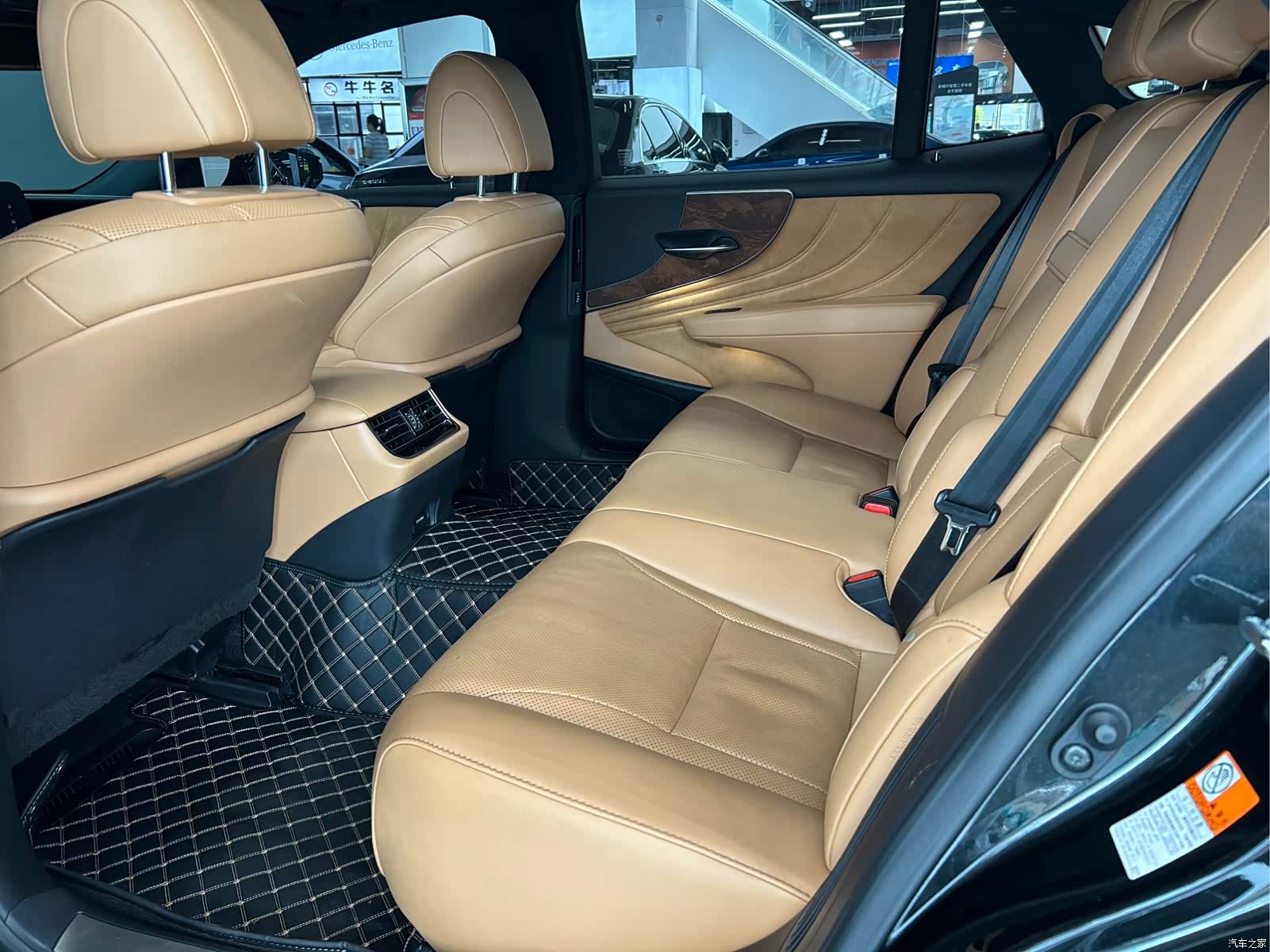 Lexus LS, 2021 10