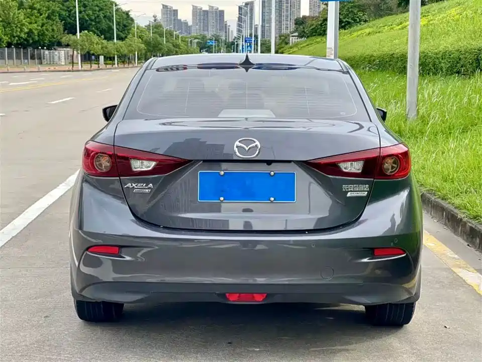 Mazda 3 Angkesaila